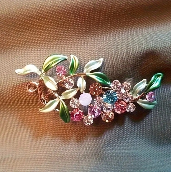 NEW! Multicolor Flower brooch - Picture 4 of 8